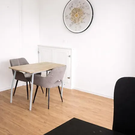 Parking Prive, Sauna Et Cosy 55m2 Sur Apartamento *
